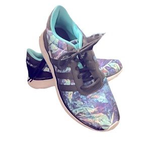 Adidas Athletic Shoes Ladies Size 8